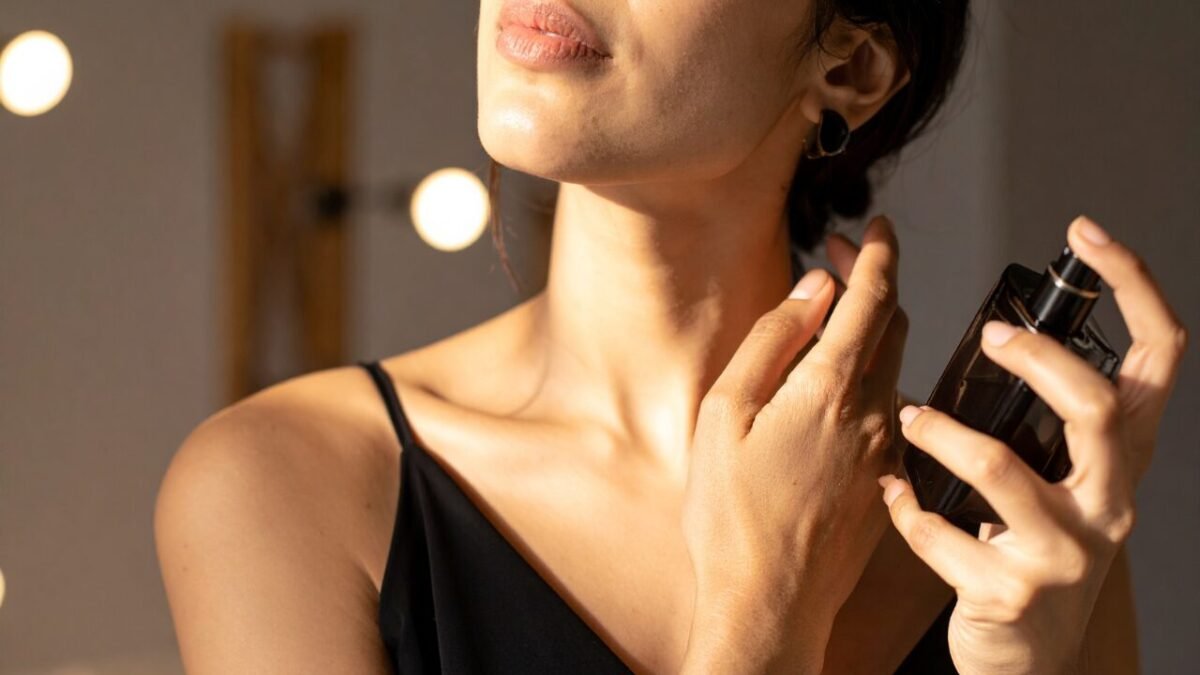 Perfumes Femininos para Usar no Trabalho: Elegância Sem Exageros 1 perfumes-femininos-para-usar-no-trabalho